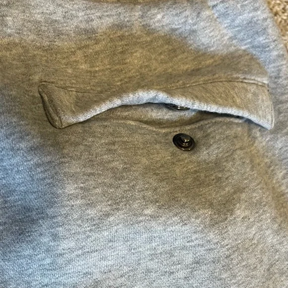 Men’s Nike Gray Tapered Cuffed Sweatpants - Picture 5 of 6